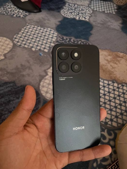 Honor x8b aybi yoq holati urtacha