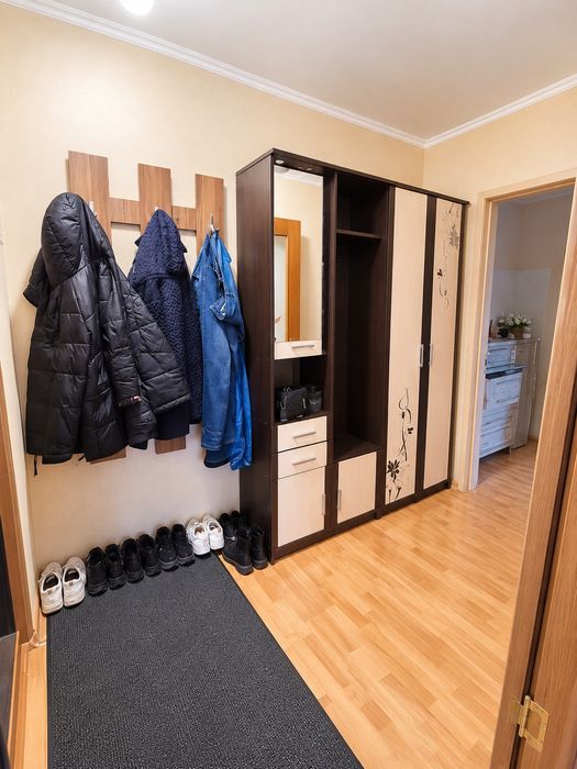 Продам 1 комнатную н/п 1000 мелочей
