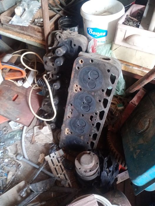 Chiuloasă motor de tractor U650