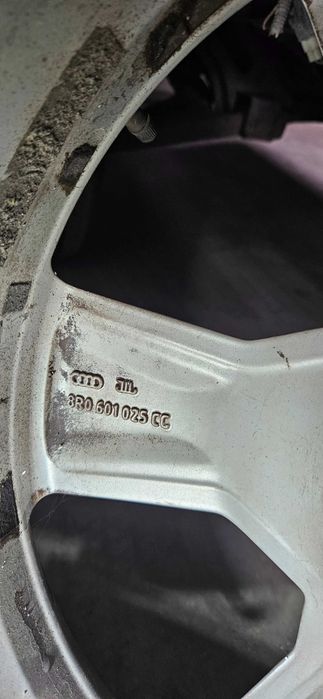Jante aliaj originale Audi Q5 8R R18 - 8R0601025CG