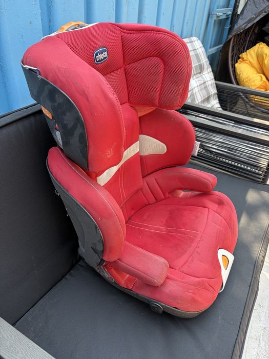 Scaun auto copii Chicco reglabil inaltime si latime