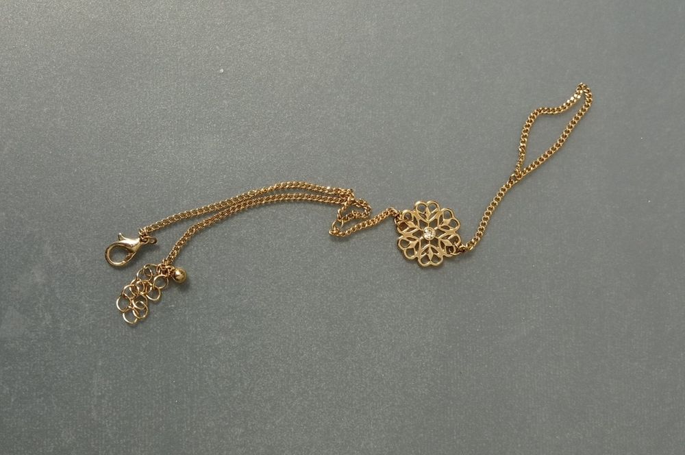 Женский браслет на руку