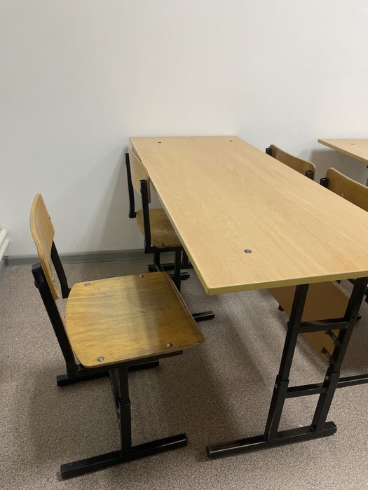 Продам парты, стулья юго-восток