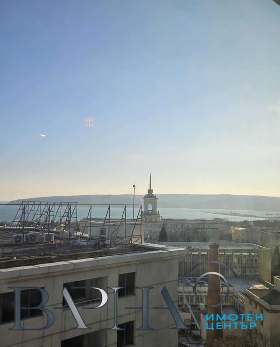 Дава се под наем Двустаен апартамент в Варна, Център - 65 кв.м за 797.64 € - Снимка #12