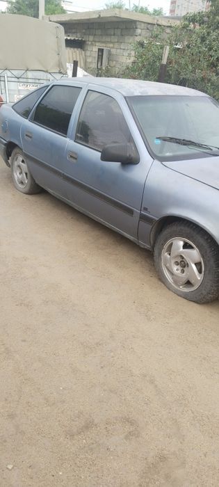 Продам Опель вектора