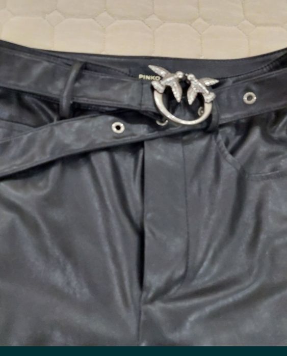 PINKO кожен панталон на марката Pinko