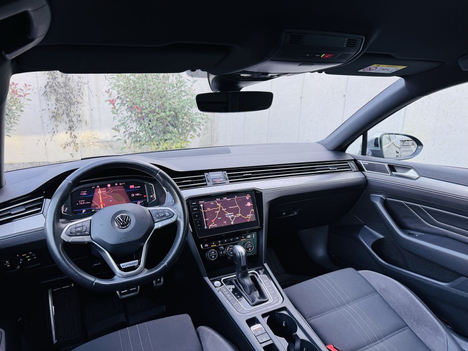 VOLKSWAGEN PASSAT~ALLTRACK~190 CP~4Motion~Distronic~TVA deductibil~