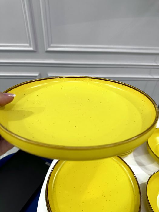 Продам посуду из 24 предметов, новая!