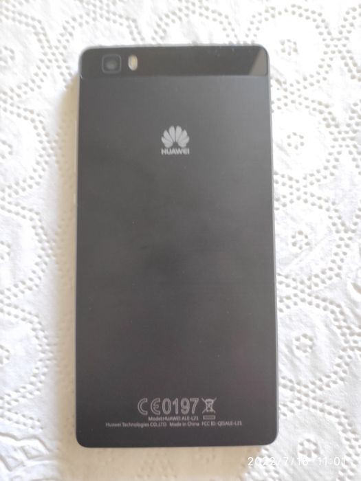Huawei P8 Lite .