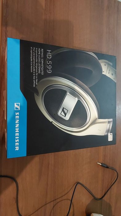 Sennheiser HD 599 новые, оригинал