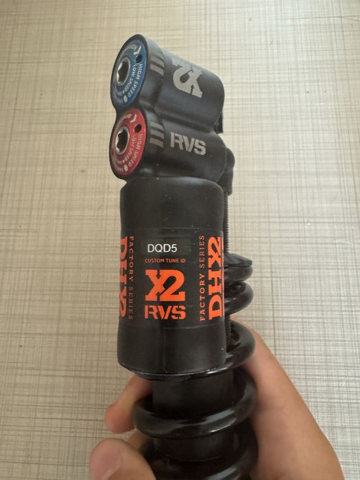 Fox dh x2 factory series 240 x 76 mm
