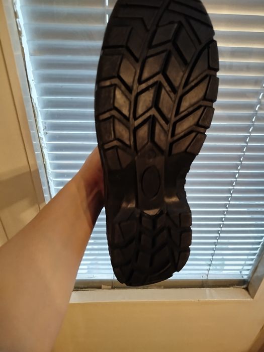 Мъжки работни обувки 44 номер