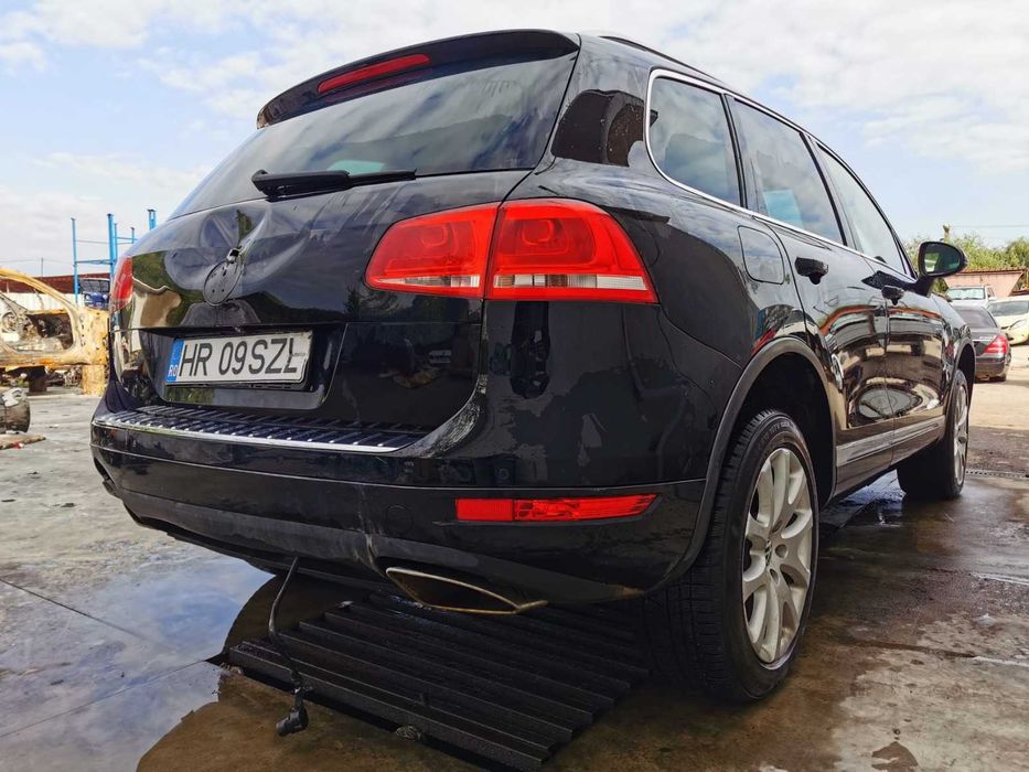Dezmembrez vw toaureg 7P/usa toaureg/far touareg/stop/bara spate/haion
