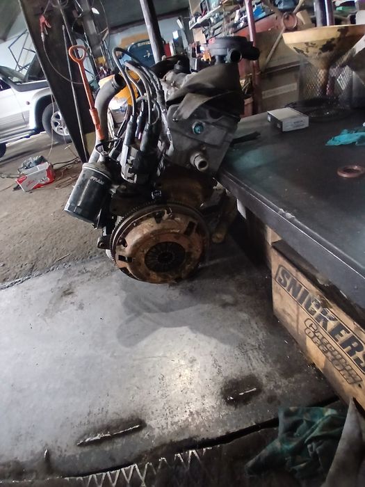 Фольцваген GOL,1.6 L  ДВС  кап ремонт
