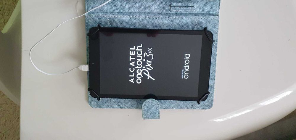 Tableta cu tastatura Alcatel One Touch Pixi 3 (8)