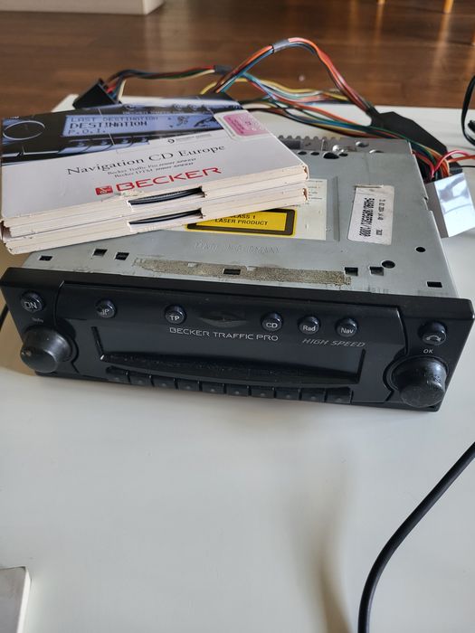 Becker Traffic Pro High BE7820 навигация за кола с блутут Parrot