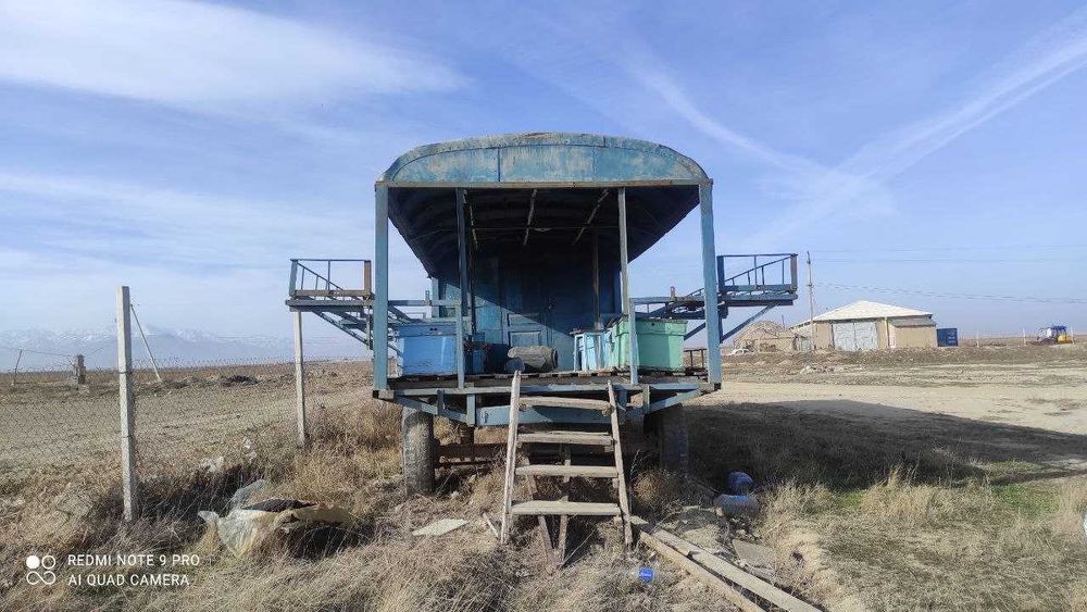 Асалари вагон. Улей на прицепе.