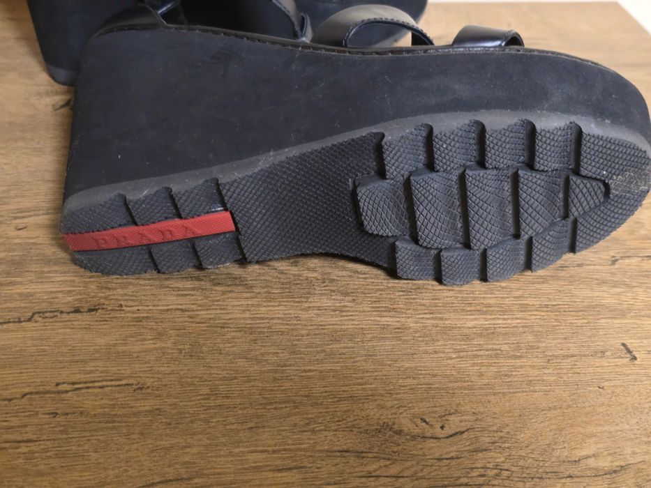 Prada оригинални дамски сандали на платформа