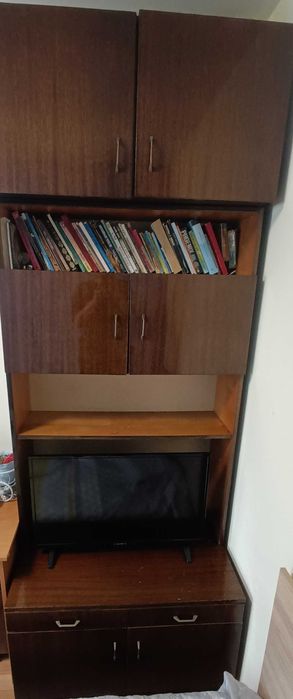 Стара секция- един модул-библиотека- тв шкаф - Подарявам!
