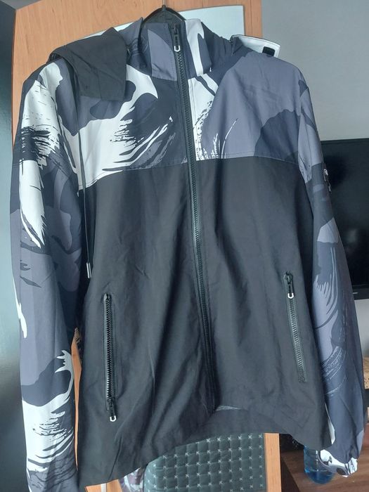 Мъжко яке чисто ново