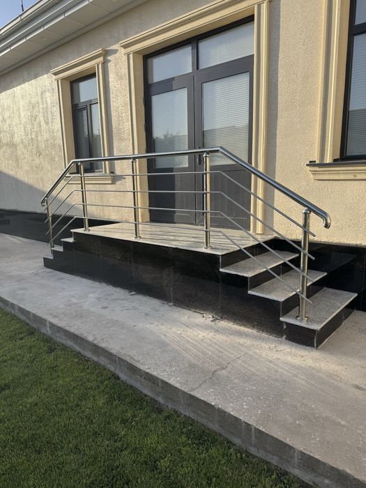 Стеклянные перила