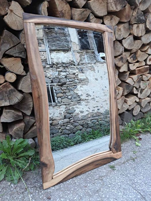 Огледало от орех