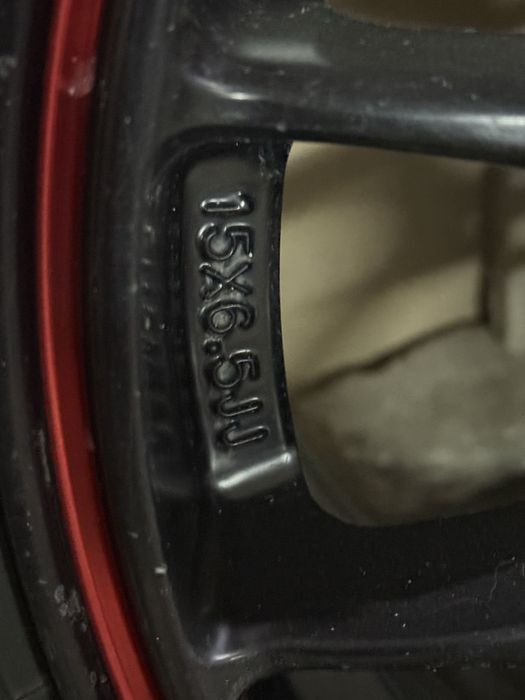 Продам диски с резиной