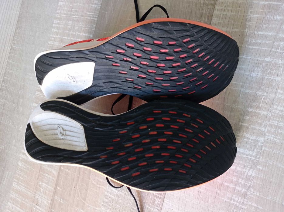 Дамски маратонки Asics Magic Speed