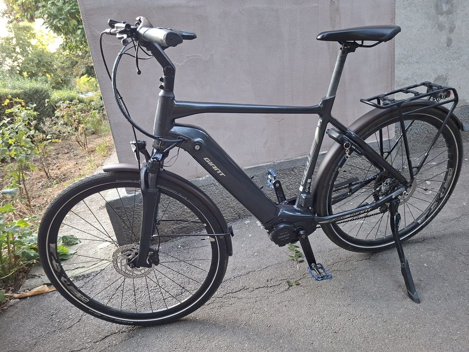 Vând bicicletă electrică ,,GIANT"