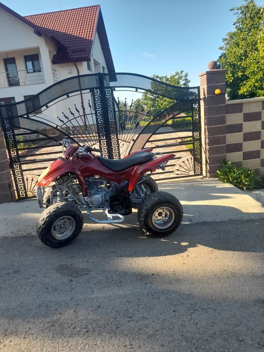 Vând atv 300 în stare foarte bună