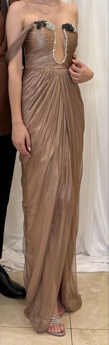 Vand rochita eleganta de seara