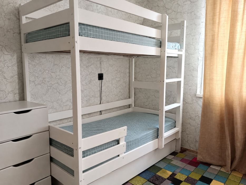 Продам двухъярусную кровать