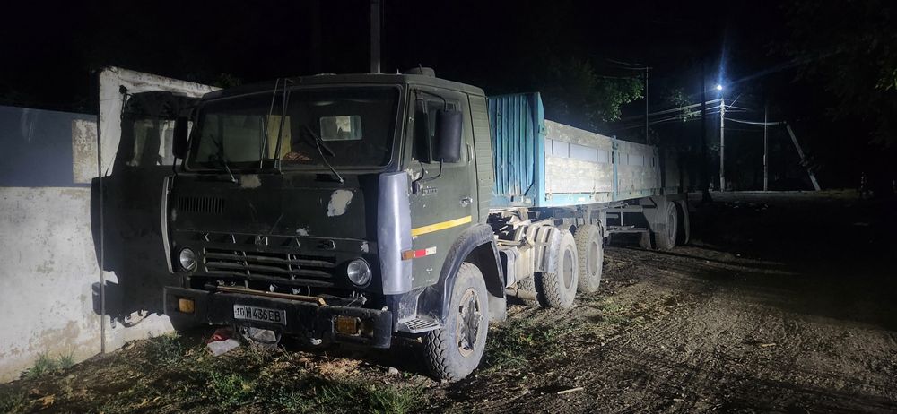 Срочно камаз шаланда сотилади