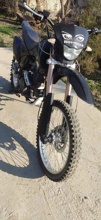 Мотоцикл эндуро 250