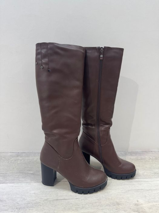 Сапоги женские. Жен