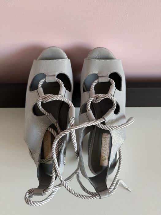 Дамски летни сандали на платформа