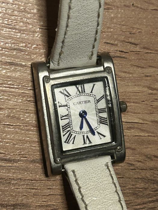 Часы Cartier Tank pre-owned