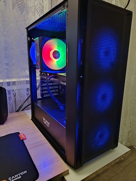 Геймърски компютър Ryzen 7 3700X / RX 6600 8GB / 16GB RAM – Перфектен за 1080p!