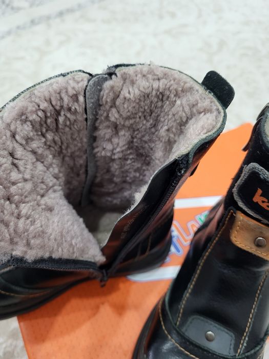 Продам зимние сапоги 27 размер