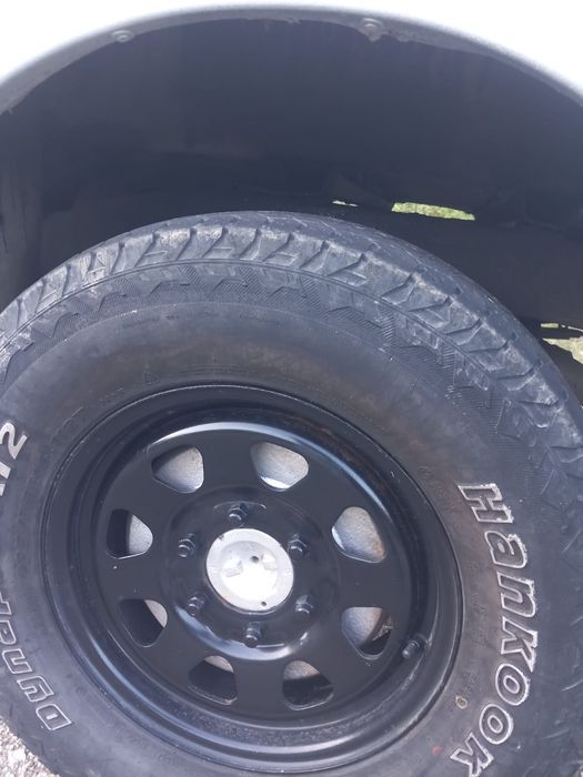 Vând Nissan Navara Pickup