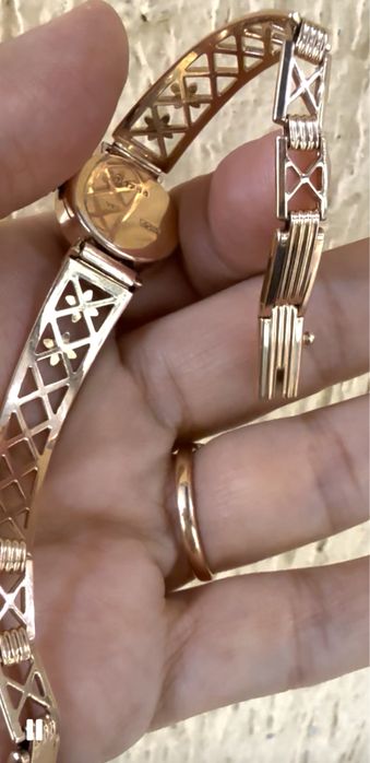 Тилла + бриллиант соат сотилади