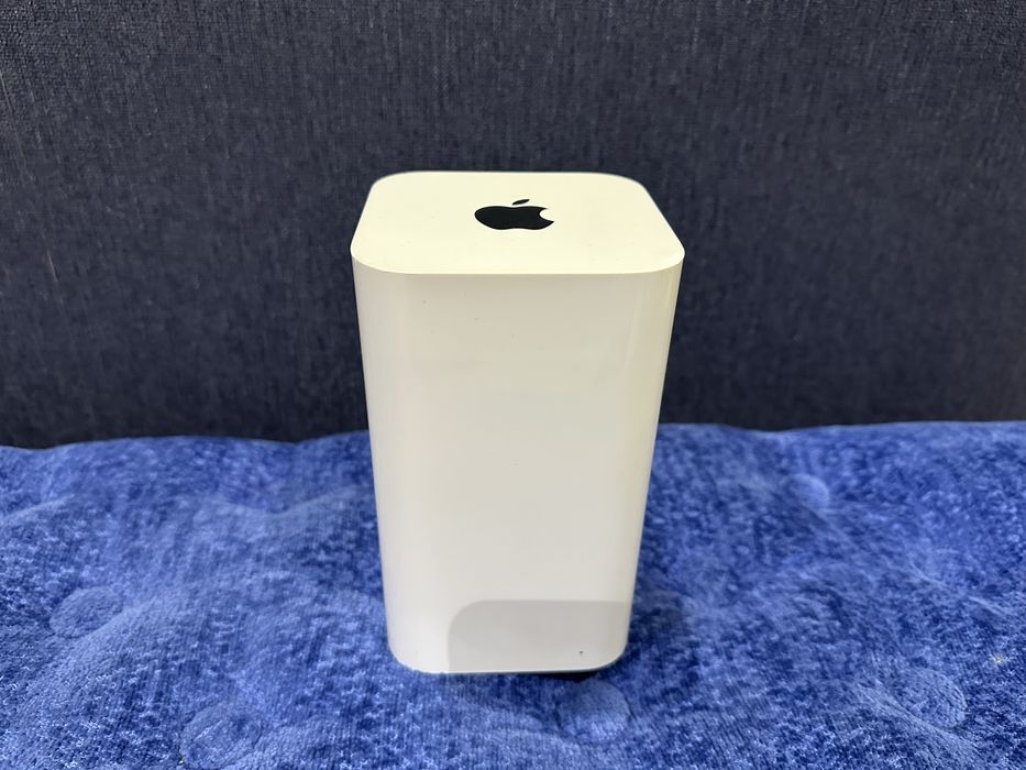 * Apple AirPort Extreme WiFi home station базовая станция