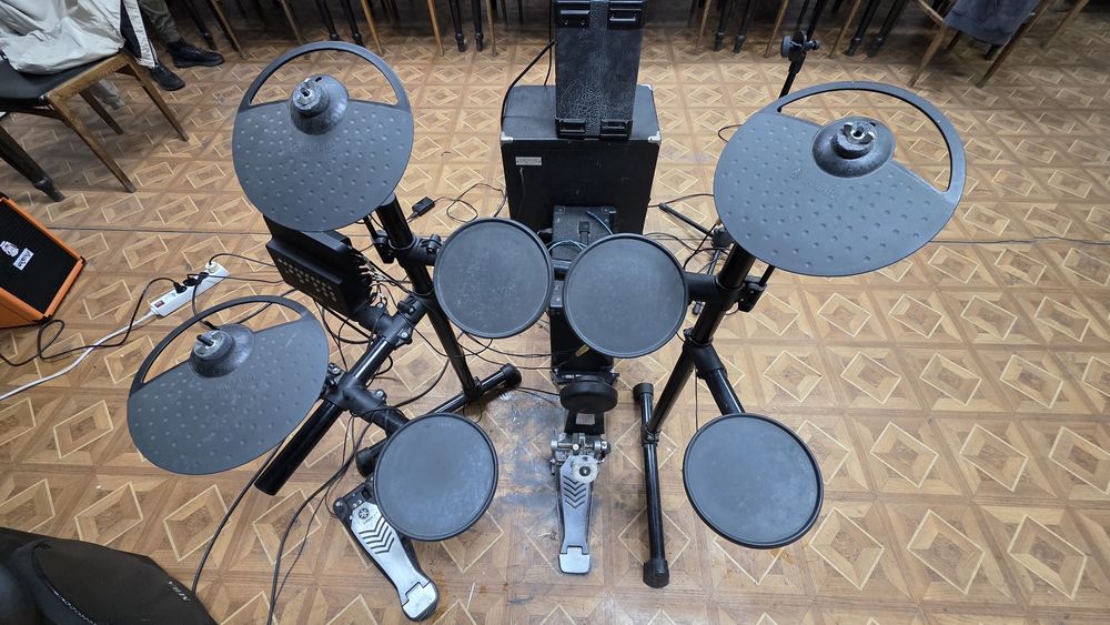Yamaha DTX420K - Електронни барабани