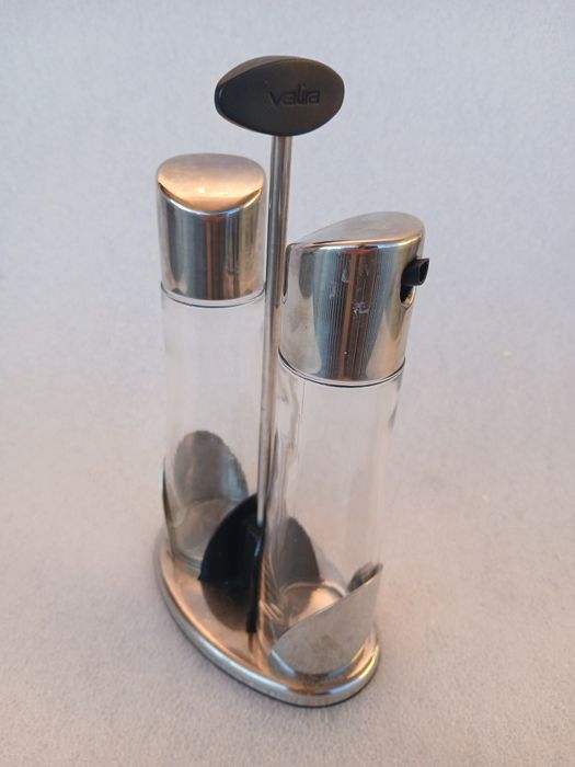 Оливерник за олио и оцет