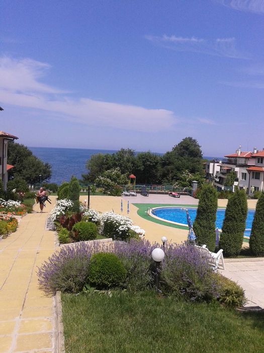 Дава под наем 3-СТАЕН, ЛОЗЕНЕЦ, ОБЛАСТ БУРГАС, до Гардения, лято 2026