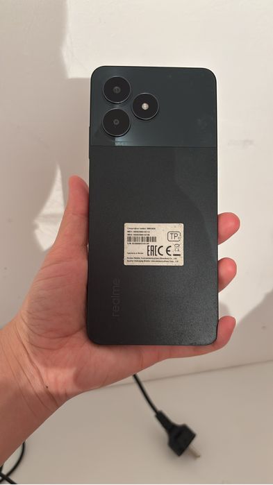 Продается телефон.