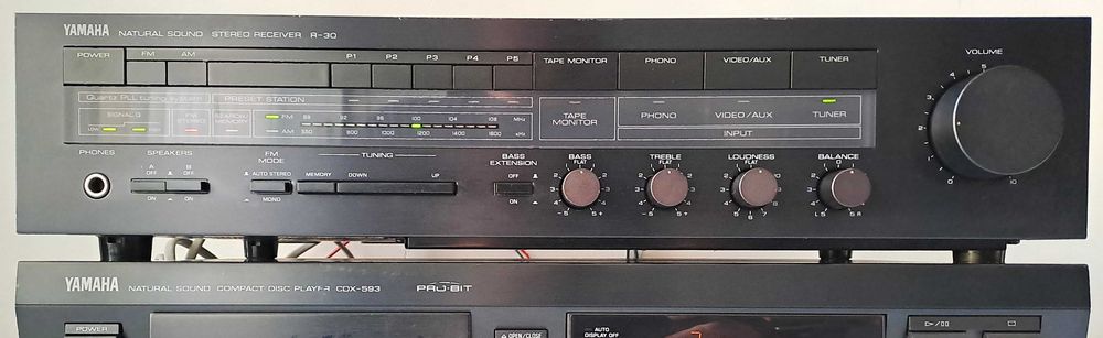 Yamaha R-30 Amplificator Natural Sound Receiver - Stereo Japan PLL
