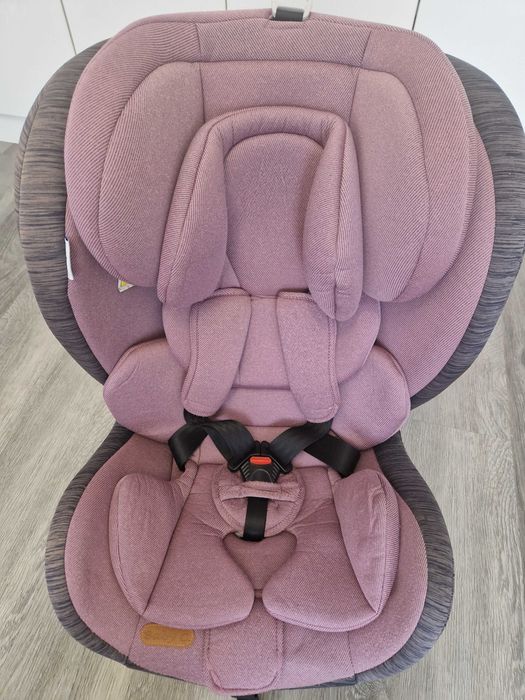 Vand scaun auto Baby Care , cu prindere cu isofix, stare foarte buna