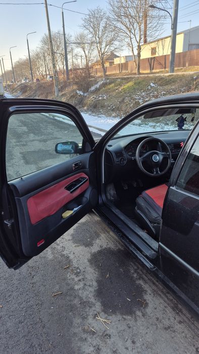 Golf 4    1.6 16v   sport 2003