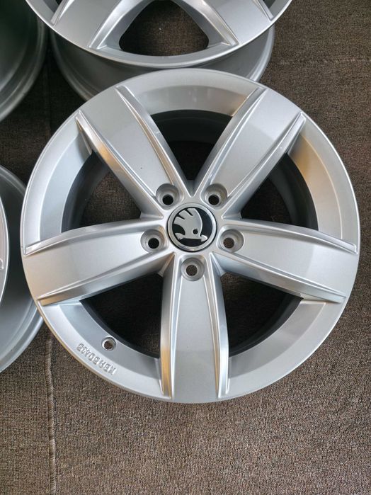 4 Jante Aliaj 5x112 16'' OEM VW Caddy T-Roc Golf Passat Touran Sharan / Skoda Octavia Yeti Karoq - 6J ET 43 !